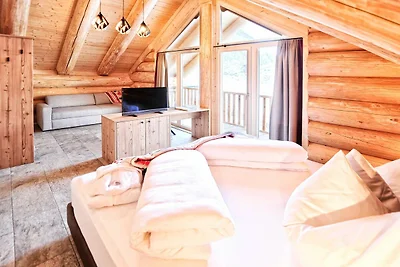 Yellowstone Lodge