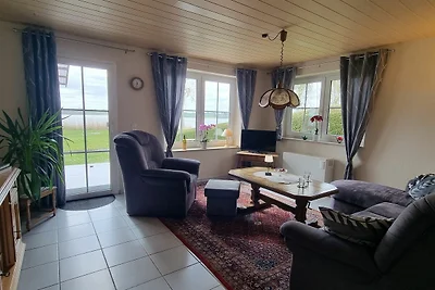 Ferienhaus Schlei-Wiese in Ulsnis mitten im N...