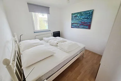 Ferienhaus Karline - nicht weit von der Ostse...