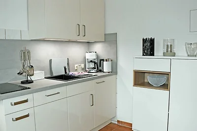 08 Ferienwohnung mit Terrasse am Hafen in...