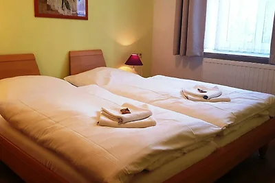 3 Raum/ Balkon mit Gartenzugang