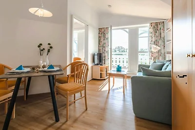 App. Vilm mit Balkon und Seeblick zentral...