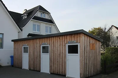 STR-02 - Geschmackvolle und helle Fewo für 4...