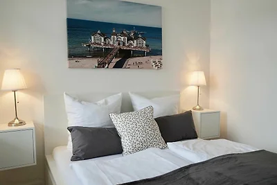 18 Ferienappartement Jasmund mit Balkon (H)