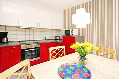 Q06 max. 4 Pers. komb. Wohn-Schlafzimmer...