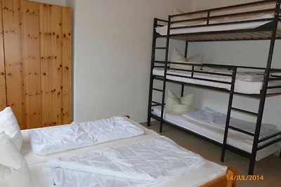 Ferienwohnung für 5 Personen Bernstein 4