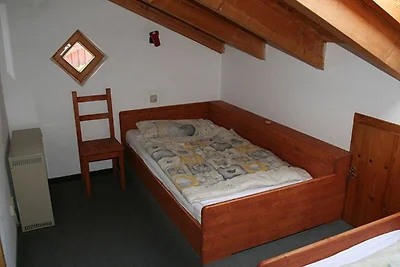 Modernisierte Doppelhaushälfte mit Garten und...