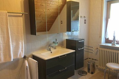 Vierbettzimmer mit WC und Dusche/Bad