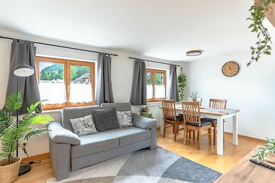 Ferienwohnung mit Bergblick, Parkplatz und...