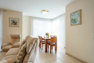 Villa Estrelia, App. 2