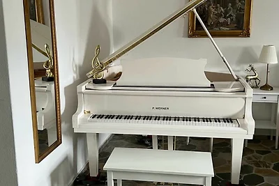 BEETHOVEN APARTMENT