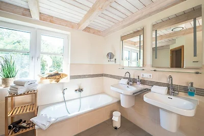 DAG-886 - Ferienhaus mit eingezäuntem Garten...