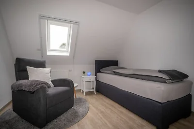197 MaRie grosse Wohnung mit 3 Schlafzimmern