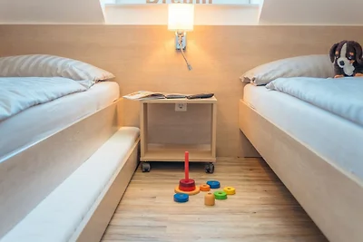 ROB 11 für 5 Personen, ca. 78 qm, Sauna