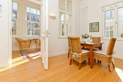 Villa Artemis, 03 Theben