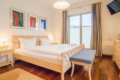 App. 11 Penthouse