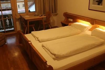 Doppelzimmer 8