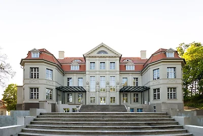 Kula/dvorac Odmarališta i klubovi Neustrelitz