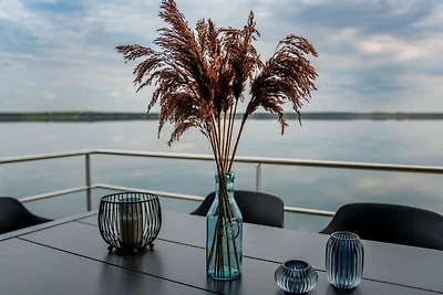7. Schwimmendes Ferienhaus Neptun