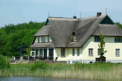 02 Doppelzimmer Kat. II