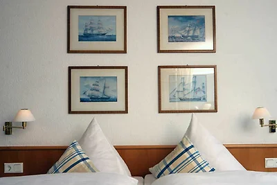 Doppelzimmer.Gartenseite