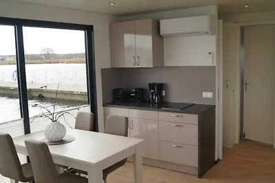 Casa su barca Vacanza single Kröslin