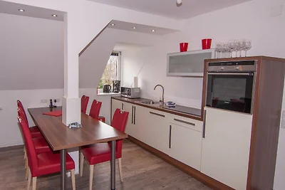 Ölhafen DG - drei Wohnungen in einem Haus