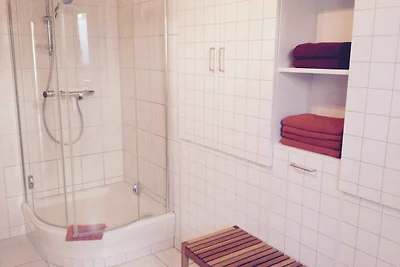 Mehrbettzimmer mit WC und Dusche
