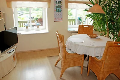 Ferienappartement Sonnenblume mit Seeblick un...