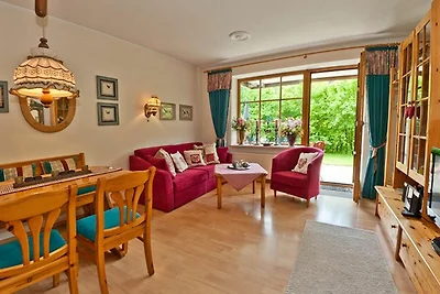 Rustikale Ferienwohnung mit Terrasse & Kamino...