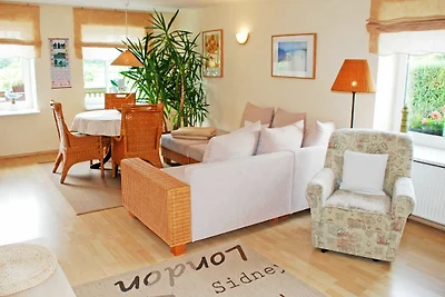 Ferienappartement Sonnenblume mit Seeblick un...