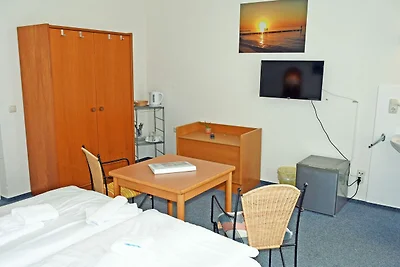 Budgetzimmer mit Dusche/WC auf dem Flur 22