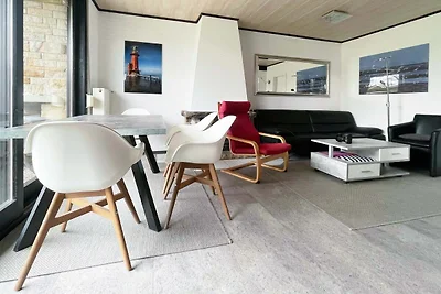 Haus hinter dem Deich