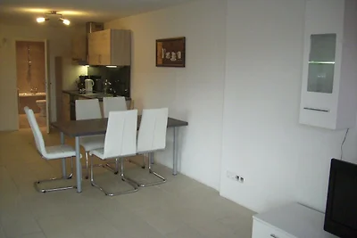 VV 21; 3-Raum; Hochpaterre; Balkon; 78m²