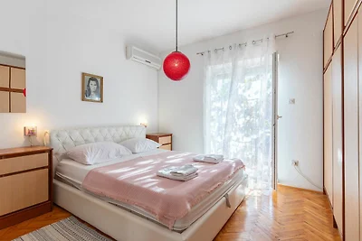 Tinka, Zimmer No 1