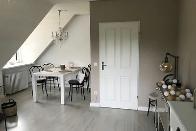 3-Raum FeWo, 85 m², Balkon