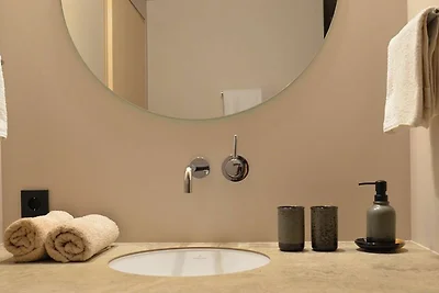 Apartment 4