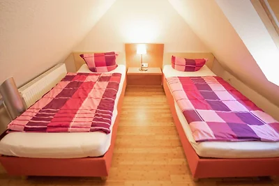 GRE-04 schönes Ferienhaus für 6 Personen mit...