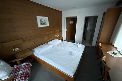 Zimmer 02 / 2Bett mit Balkon