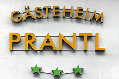 Top 1-A 5 Zimmer Appt. 8-12 Personen (gelb)