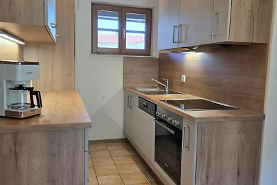 Modernes Ferienhaus mit Blick auf die Alpspit...