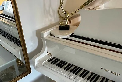 BEETHOVEN APARTMENT