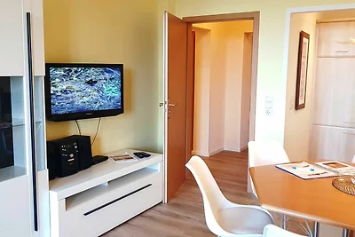 3 Raum/ Balkon mit Gartenzugang