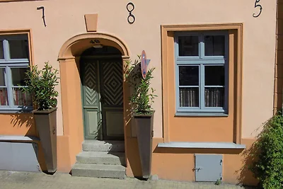 Kajüte 3 mit Terrasse, EG Frankenstr. 49