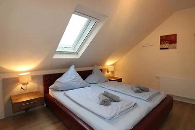 ROB 08 für 6 Personen, ca. 78 qm, Haustier