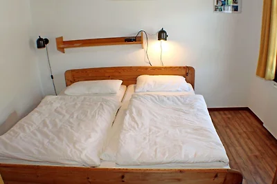 OFI-132A - Ferienhaus mit Schlafzimmer und Sc...