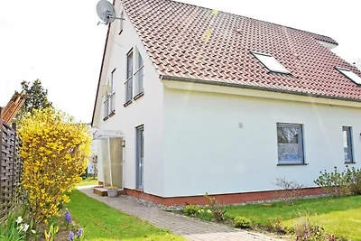 DEB 041 Ferienwohnung am Kurpark Altefähr