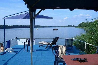 Ferienhaus direkt am Wasser