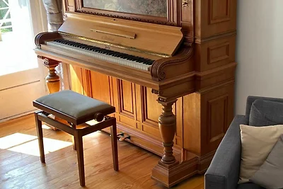 BECHSTEIN APARTMENT