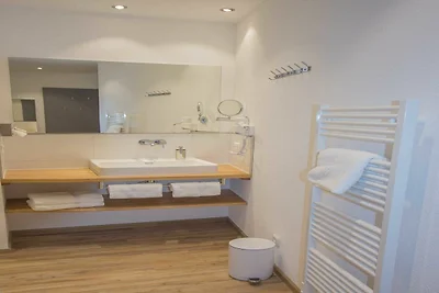 SUPERIOR-DOPPELZIMMER